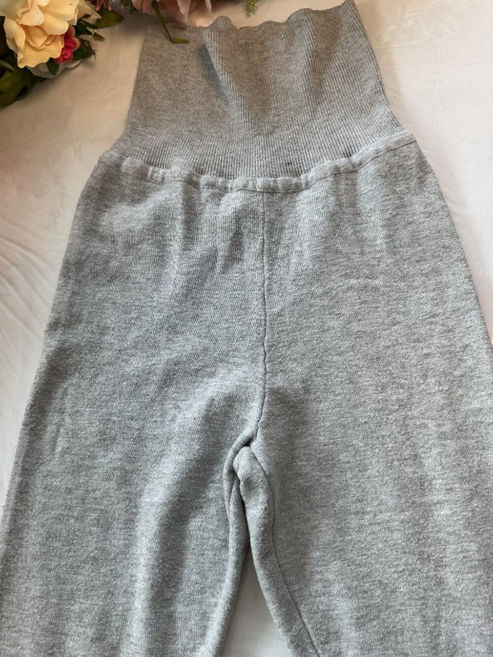 3/$20 Bundle 🌈 No Boundaries Foldover Flare Pants Gray Size S 4-6 - Picture 6 of 12